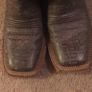 Ariat Triple stitch